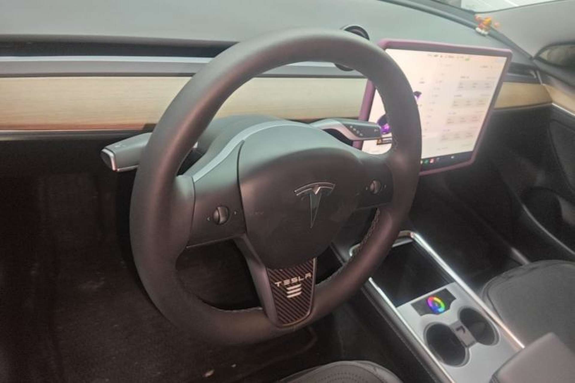 Used Tesla Model 3 2022 Rear-Wheel-Drive Version Center Console