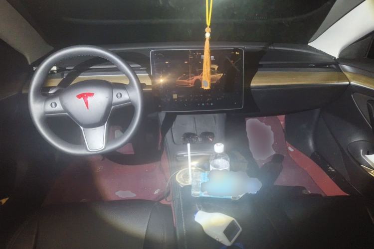 Used Tesla Model 3 2022 Rear-Wheel-Drive Version Center Console