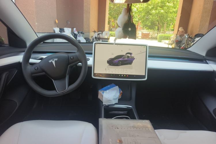 Used Tesla Model 3 2022 Rear-Wheel-Drive Version Center Console