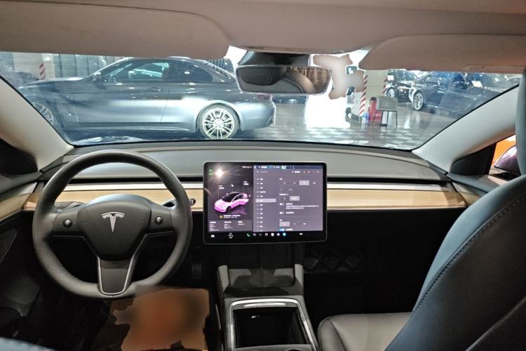 Used Tesla Model 3 2022 Rear-Wheel-Drive Version Center Console