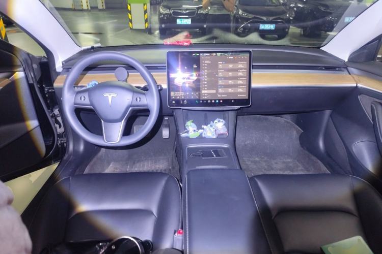 Used Tesla Model 3 2022 Rear-Wheel-Drive Version Center Console