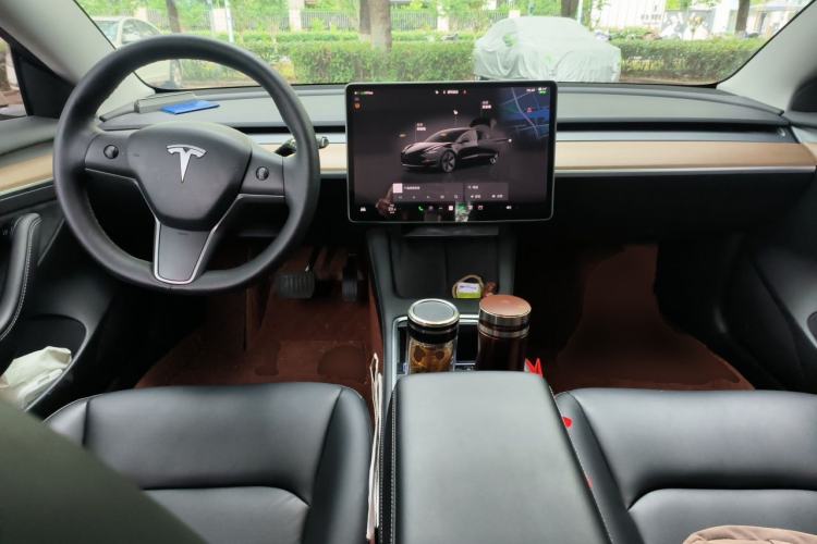 Used Tesla Model 3 2022 Rear-Wheel-Drive Version Center Console