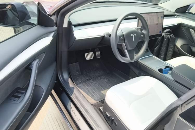 Used Tesla Model 3 2022 Performance High-Performance All-Wheel-Drive Version Driver Seat