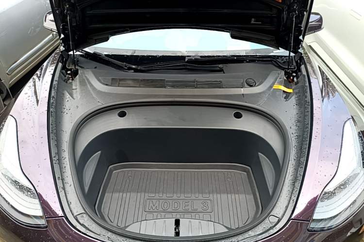 Used Tesla Model 3 2022 Rear-Wheel-Drive Version Engine Bay