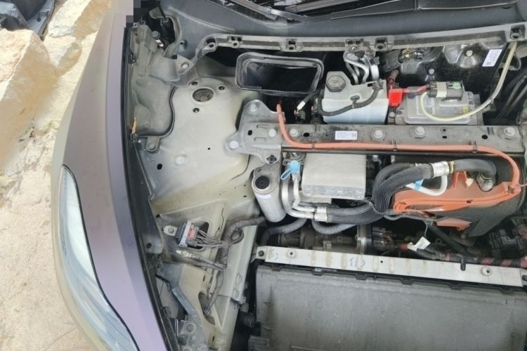 Used Tesla Model 3 2022 Rear-Wheel-Drive Version Engine Bay Right