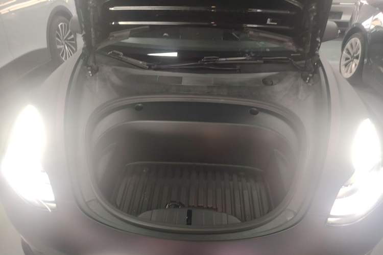 Used Tesla Model 3 2022 Rear-Wheel-Drive Version Engine Bay