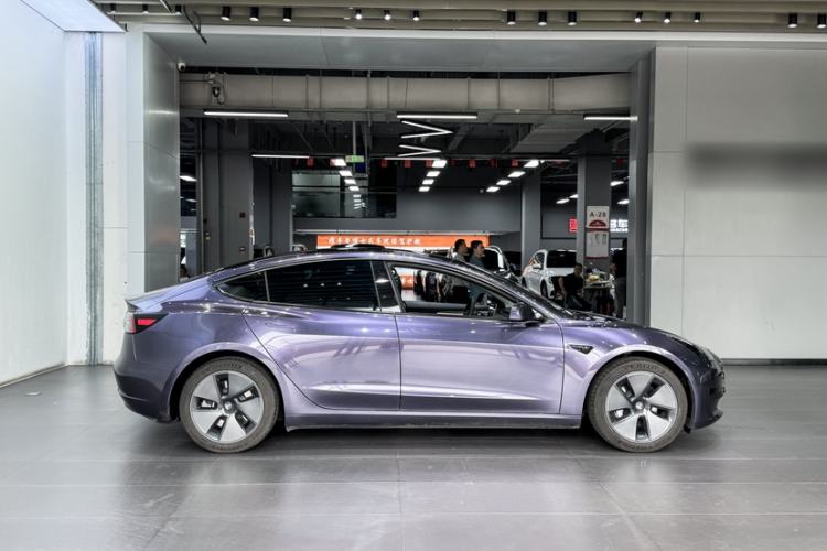 Used Tesla Model 3 2022 Rear-Wheel-Drive Version Exterior 4