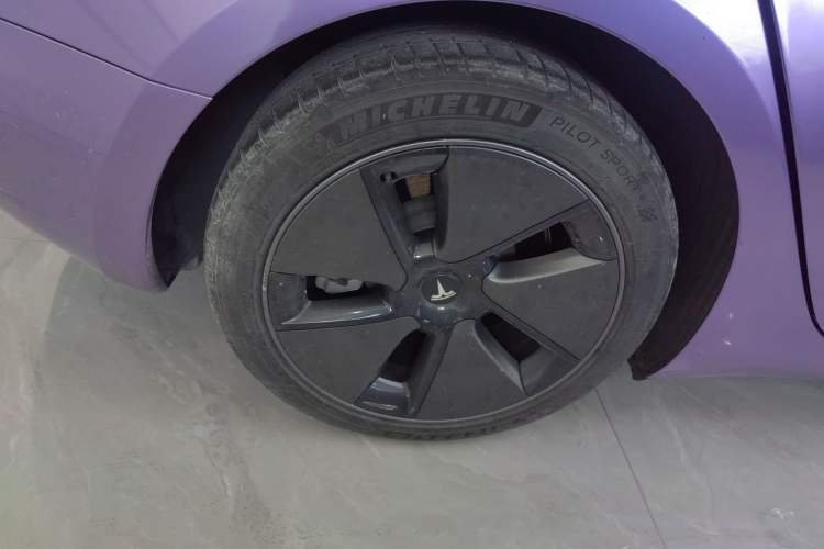Used Tesla Model 3 2022 Rear-Wheel-Drive Version Exterior 5