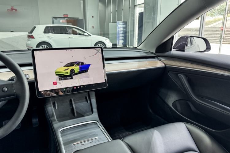Used Tesla Model 3 2022 Rear-Wheel-Drive Version Interior 7