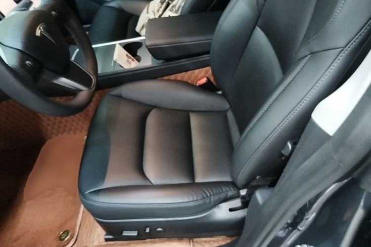 Used Tesla Model 3 2022 Rear-Wheel-Drive Version Left Front Seat