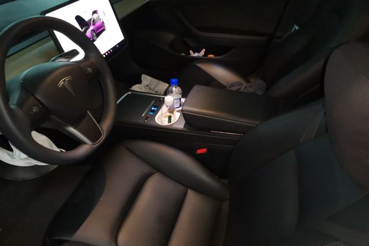 Used Tesla Model 3 2022 Rear-Wheel-Drive Version Left Front Seat