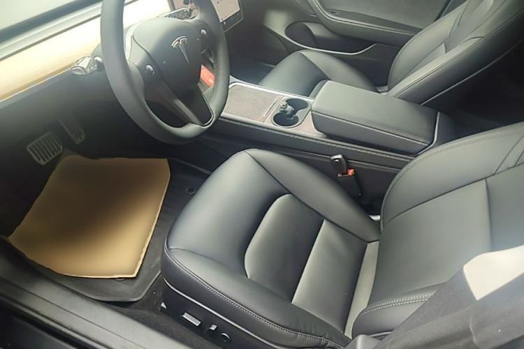 Used Tesla Model 3 2022 Rear-Wheel-Drive Version Left Front Seat