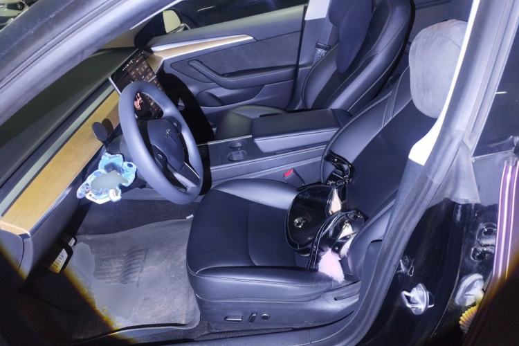 Used Tesla Model 3 2022 Rear-Wheel-Drive Version Left Front Seat