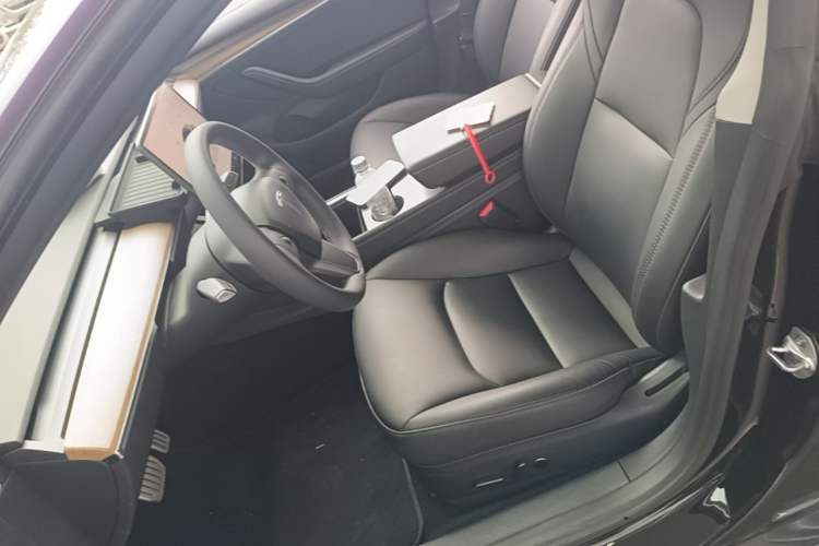 Used Tesla Model 3 2022 Performance High-Performance All-Wheel-Drive Version Left Front Seat