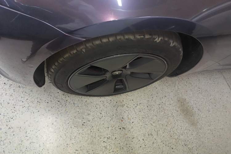 Used Tesla Model 3 2022 Rear-Wheel-Drive Version Left Front Wheel Hub