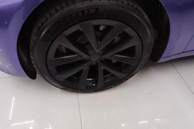 Used Tesla Model 3 2022 Rear-Wheel-Drive Version Left Front Wheel Hub