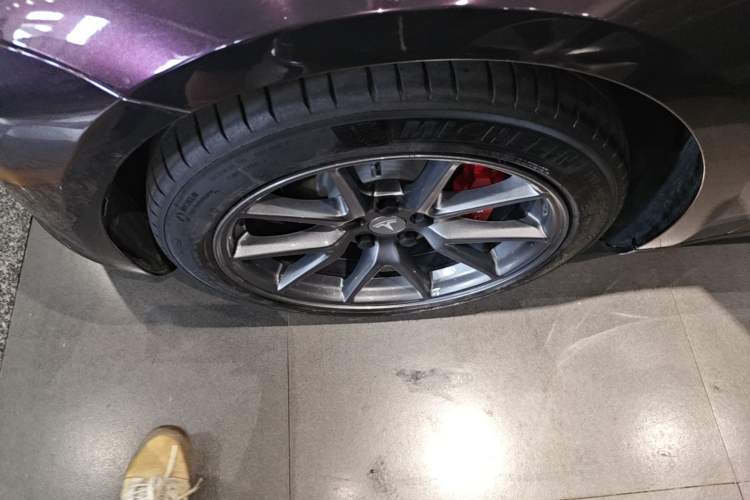 Used Tesla Model 3 2022 Rear-Wheel-Drive Version Left Front Wheel Hub