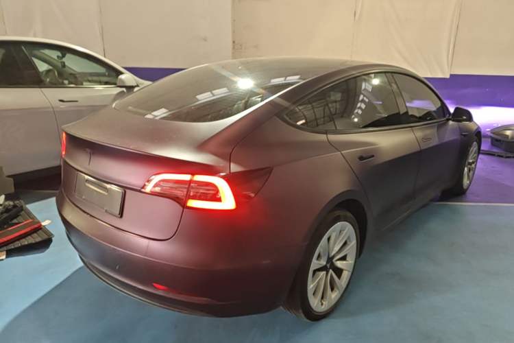 Used Tesla Model 3 2022 Rear-Wheel-Drive Version Rear Right 45 Deg
