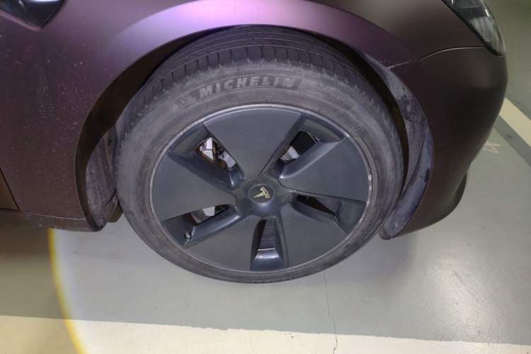 Used Tesla Model 3 2022 Rear-Wheel-Drive Version Right Front Wheel Hub