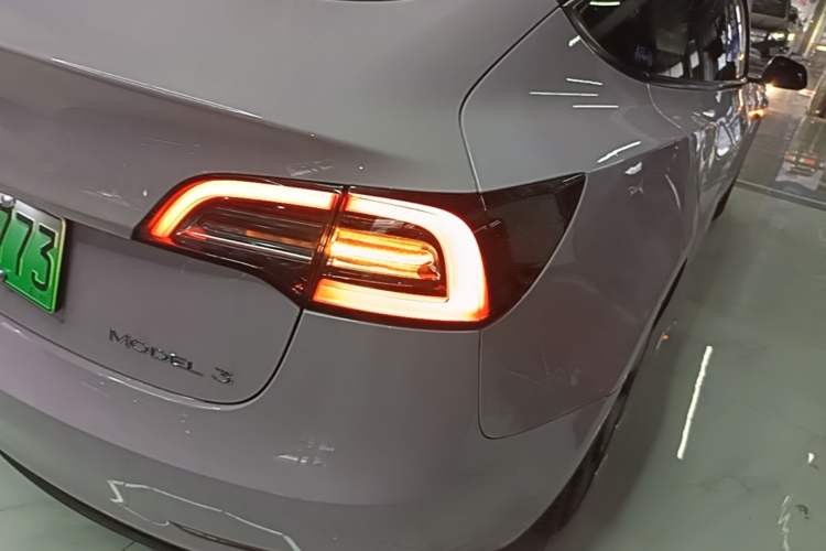 Used Tesla Model 3 2022 Rear-Wheel-Drive Version Right Rear Taillight