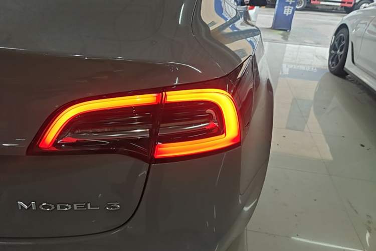 Used Tesla Model 3 2022 Rear-Wheel-Drive Version Right Rear Taillight
