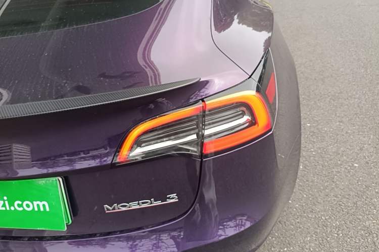 Used Tesla Model 3 2022 Performance High-Performance All-Wheel-Drive Version Right Rear Taillight