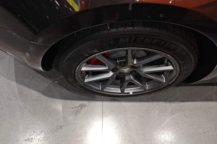 Used Tesla Model 3 2022 Rear-Wheel-Drive Version Right Rear Wheel Hub