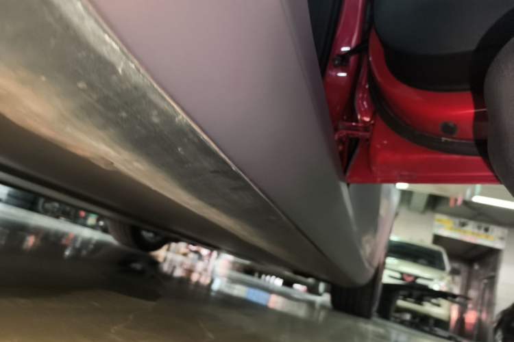 Used Tesla Model 3 2022 Performance High-Performance All-Wheel-Drive Version Right Side Sill