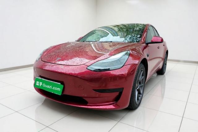 Ojetý Tesla Model 3 2022 Rear-Wheel-Drive Version