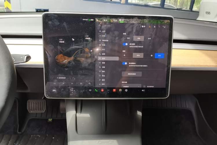 Used Tesla Model 3 2022 Rear-Wheel-Drive Version Audio And AC Panel