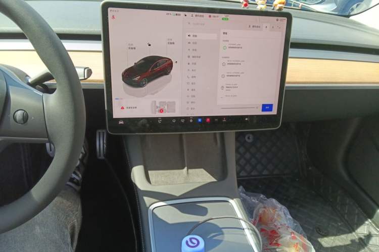 Used Tesla Model 3 2022 Performance High-Performance All-Wheel-Drive Version Audio And AC Panel