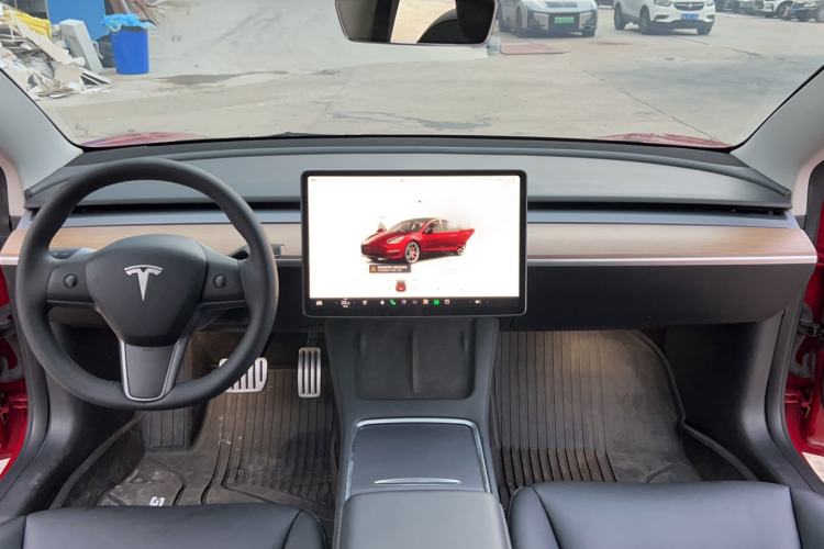 Used Tesla Model 3 2022 Performance High-Performance All-Wheel-Drive Version Center Console