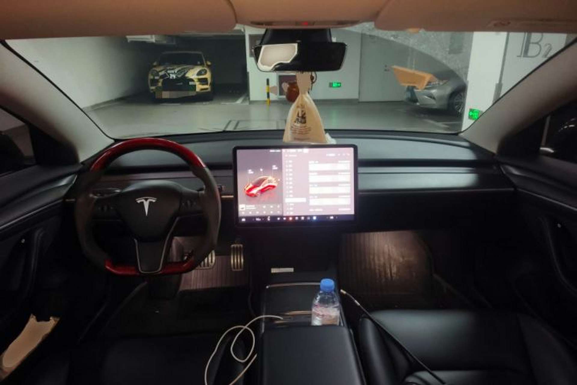 Used Tesla Model 3 2022 Performance High-Performance All-Wheel-Drive Version Center Console