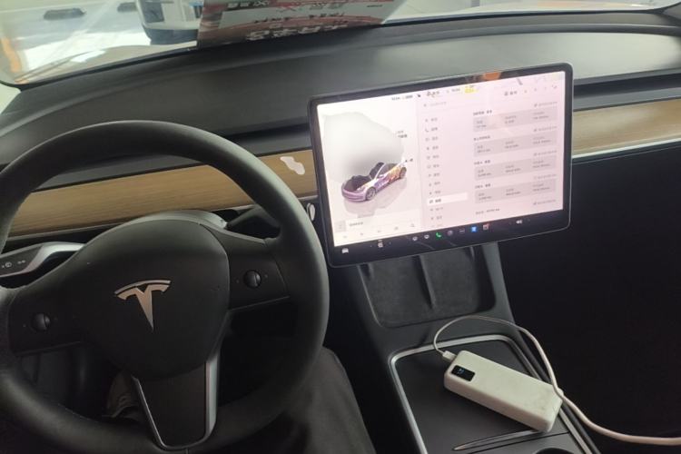 Used Tesla Model 3 2022 Rear-Wheel-Drive Version Center Console