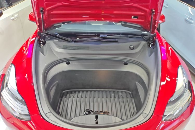 Used Tesla Model 3 2022 Rear-Wheel-Drive Version Engine Bay