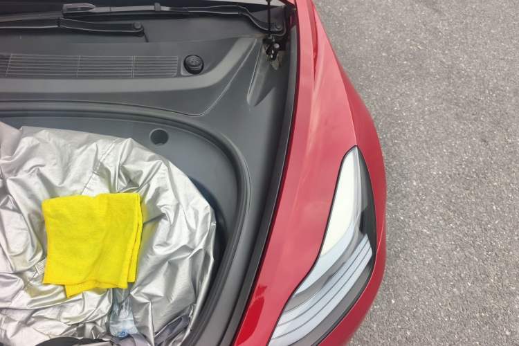 Used Tesla Model 3 2022 Performance High-Performance All-Wheel-Drive Version Engine Bay Left