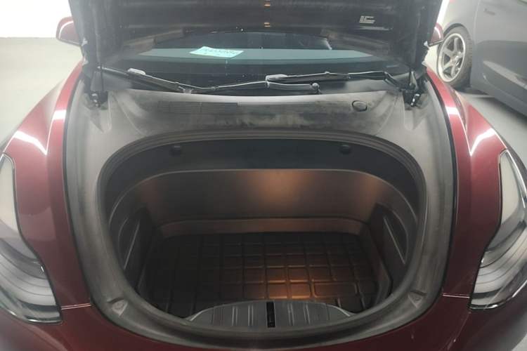 Used Tesla Model 3 2022 Performance High-Performance All-Wheel-Drive Version Engine Bay