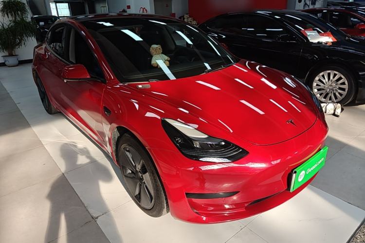 Used Tesla Model 3 2022 Rear-Wheel-Drive Version Front Right 45 Deg