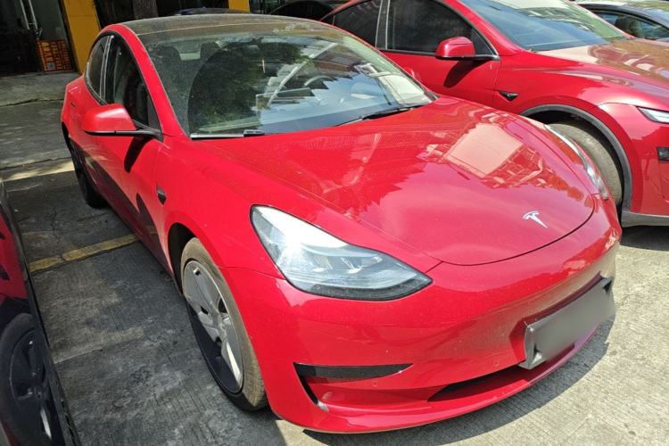 Used Tesla Model 3 2022 Rear-Wheel-Drive Version Front Right 45 Deg