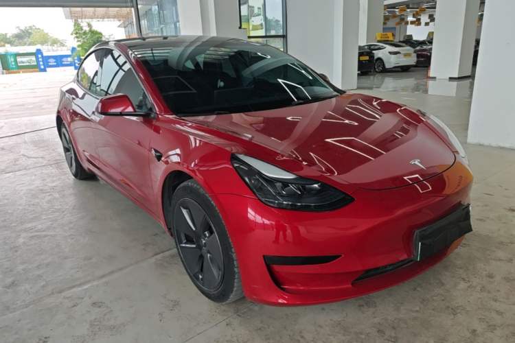 Used Tesla Model 3 2022 Rear-Wheel-Drive Version Front Right 45 Deg