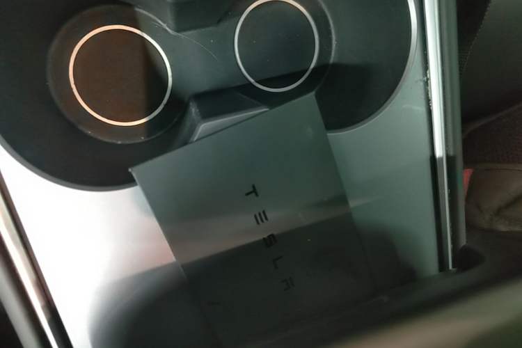 Used Tesla Model 3 2022 Rear-Wheel-Drive Version Interior 1