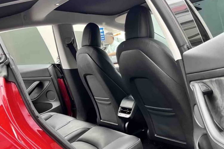 Used Tesla Model 3 2022 Rear-Wheel-Drive Version Interior 4