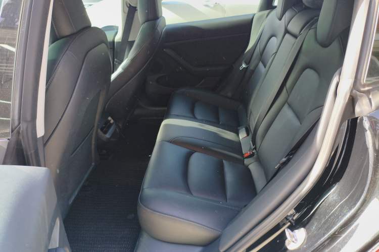 Used Tesla Model 3 2022 Rear-Wheel-Drive Version Interior 4
