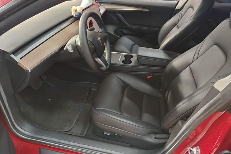 Used Tesla Model 3 2022 Rear-Wheel-Drive Version Left Front Seat