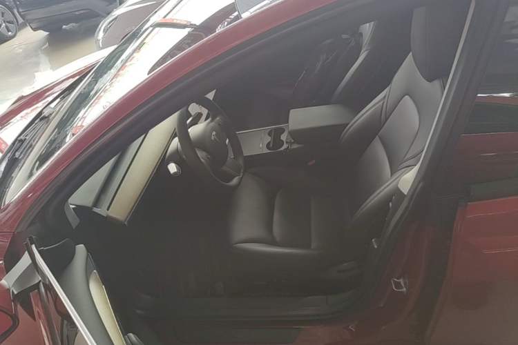 Used Tesla Model 3 2022 Rear-Wheel-Drive Version Left Front Seat