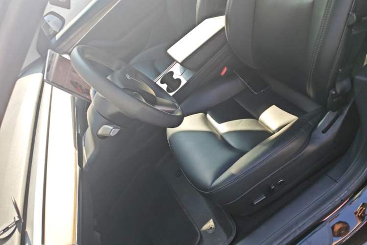 Used Tesla Model 3 2022 Rear-Wheel-Drive Version Left Front Seat