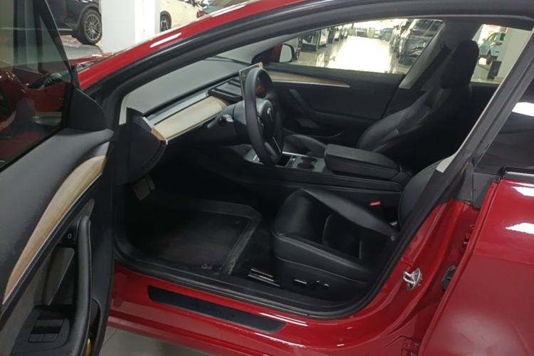 Used Tesla Model 3 2022 Rear-Wheel-Drive Version Left Front Seat