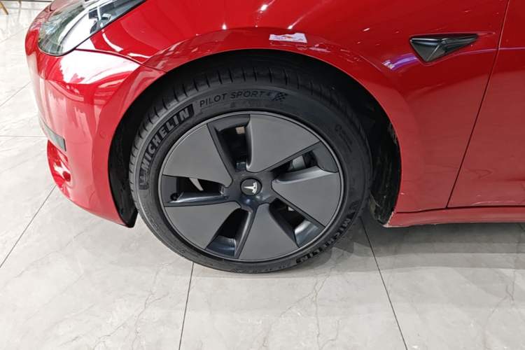Used Tesla Model 3 2022 Rear-Wheel-Drive Version Left Front Wheel Hub