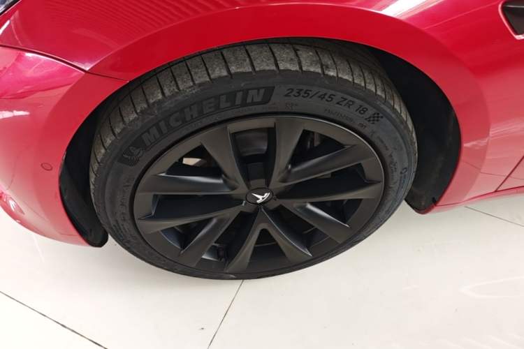 Used Tesla Model 3 2022 Rear-Wheel-Drive Version Left Front Wheel Hub