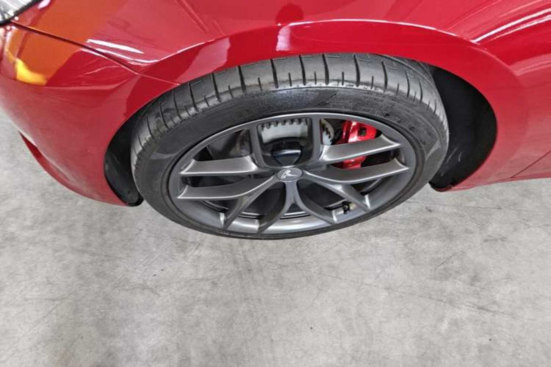 Used Tesla Model 3 2022 Performance High-Performance All-Wheel-Drive Version Left Front Wheel Hub